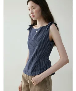 Áo kẻ sọc xanh